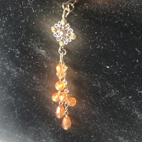 Beautiful Amber styled Necklace.(SKU 199) - Picture 7 of 8